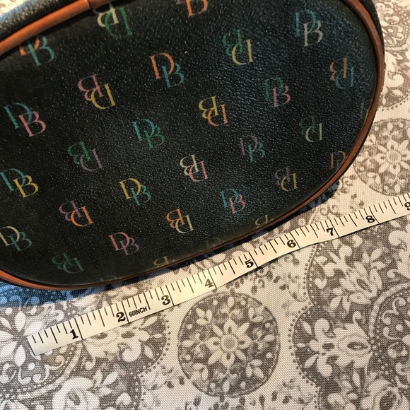 Vintage Dooney and Bourke Handbag - Picture 6 of 8